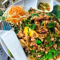 393 Cafe & Resto ถนน36