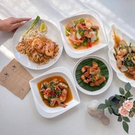 ครัวแมงโก้ & มิลค์โก้คาเฟ่ -