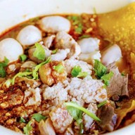 สถานีแซ่บแฮง (ก๋วยเตี๋ยวเรืออยุธยาซอยพระพรหม) มีสาขาเดียวเท่านั้น