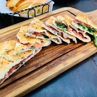 เมนูของร้าน Midwinter Green