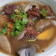เมนูของร้าน ก๋วยจั๊บเฮียตั่วเท๊า (เจ้าเก่าเยาวราช)