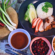 บะหมี่เป็ดย่าง ข้าวหมูแดง บางจาก ปากซอยพึ่งมี 20-22 สุขุมวิท 93