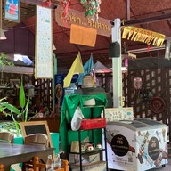 อาหารริมสวนนัดพบ