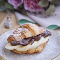 เมนูของร้าน ในซอย Nai Soi Coffee & Bakery ด่านสำโรง 11