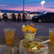 บรรยากาศ Lucy Street Coffee หาดวอนบางแสน