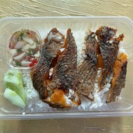 ข้าวปลาแกะ ครัววราภรณ์ ถนนฉิมพลี