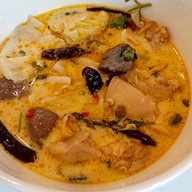 เมนูของร้าน ข้าวแกงลุงหนวด