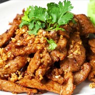 ข้าวปลาแกะ ครัววราภรณ์ ถนนฉิมพลี