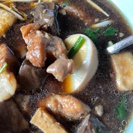 ก๋วยจั๊บน้ำข้นกระดูกอ่อน