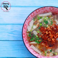 Cherry Belly อาหารเวียดนาม ปอเปี๊ยะทอด แหนมเนือง