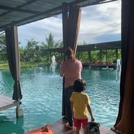 เดอะริช คาเฟ่