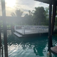 เดอะริช คาเฟ่