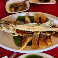 เมนูของร้าน เรือนสักประดู่