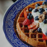 July House ชากใหญ่