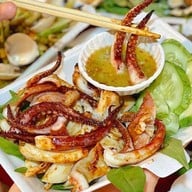 Yok Talay Bangsaen By Pee Daeng หน้ามช.