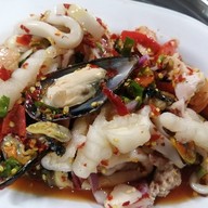 ส้มตำเอมมี่ปากระเบิด