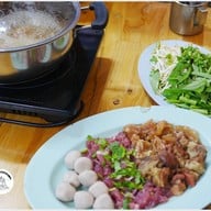 เมนูของร้าน ก๋วยเตี๋ยวเนื้อ นาย ต. รังสิต