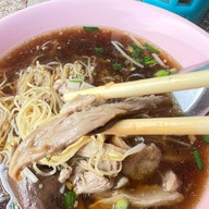 เมนูของร้าน ก๋วยเตี๋ยวเป็ด ดินแดง