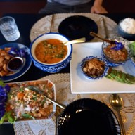 ร้านกับข้าว”กับปลา สุโขทัย