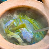 ริมรั้วอีสาน(ซาชิมิทะเลไทยอีสานอิซากายะ)