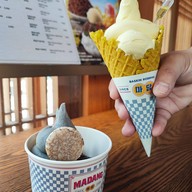 เมนูของร้าน Baskin Robbins Samcheong Madang