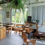 บรรยากาศ หายใจทิ้ง The Craft Cafe