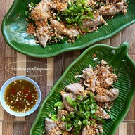 เมนูของร้าน ก๋วยเตี๋ยวหมูภูเขาไฟอุดมผล