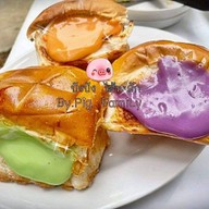 Pig Family ขนมปังสังขยา ปังปังไส้ทะลัก บางพลี