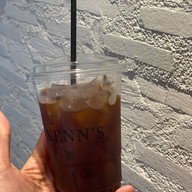 Kenn’s Coffee & Croissant อารีย์