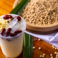 วังน้ำเต้าหู้ Wang Soy Milk coffee&café