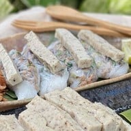 ข้าวเกรียบปากหม้อญวน(ปากหม้อคุณป๋อม