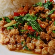 ร้านอิ่มอุ่น กะเพราพริกแห้ง อาหารตามสั่ง สาขาอุดมสุข