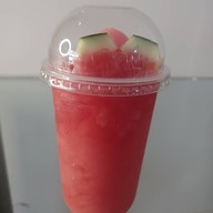 ลูกชิ้นทอดกะเตี๋ยว X ตลาดไท 1