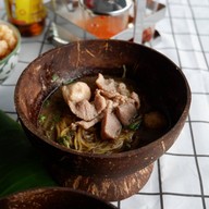 ก๋วยเตี๋ยวกะลา & หมูกระทะชั่งกิโล