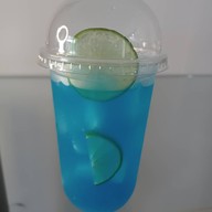 ลูกชิ้นทอดกะเตี๋ยว X ตลาดไท 1