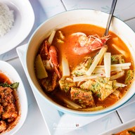 เมนูของร้าน เรณู ครัวริมคลอง ธรรมศาสตร์รังสิต