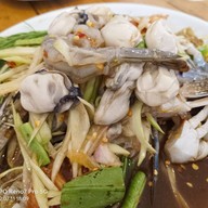 เมนูของร้าน ตำเหลาน้องแพรว