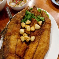 ครัวจอมพล โรงแรมทหาร เพชรบุรี