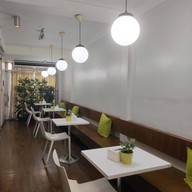 Mousse Mellow Cafe