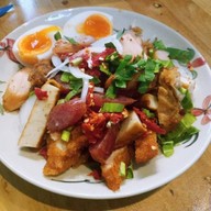 ข้าวหมูทอดเดลิเวอรี่ เจริญกรุง 107 ตรงข้ามอเมซอน