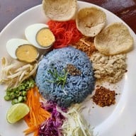 เมนูของร้าน โรตีเตาถ่าน - ฮาลาล พูนผล