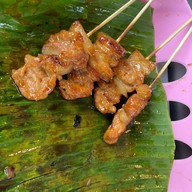 ร้านหมูปิ้งกาดต้นพยอม2 (เจ้าเก่า)