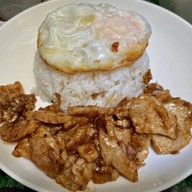 ครัว จจ. อาหารตามสั่ง บ้านสวนหอม