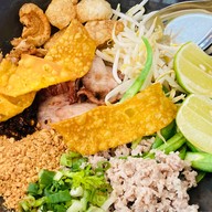 เมนูของร้าน ก๋วยเตี๋ยวลีลา