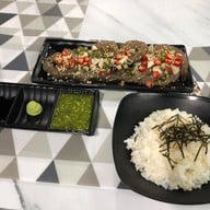 ต้าวมอน By Nena sashimi