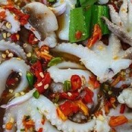 หลง กิ๊ก ข้าวต้มโต้รุ่ง ส้มตำ ยำแช่บ -