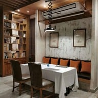 บรรยากาศ Papillon Restaurant