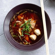 ก๋วยเตี๋ยวเรือหางยาว ร้านก๋วยเตี๋ยวเรือหางยาว