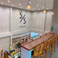 Somsri eatery and cafe