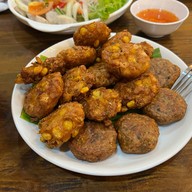 ลุงแก้วเตี๋ยวเนื้อวากิว ตลาดมิตรมาร์เก็ต